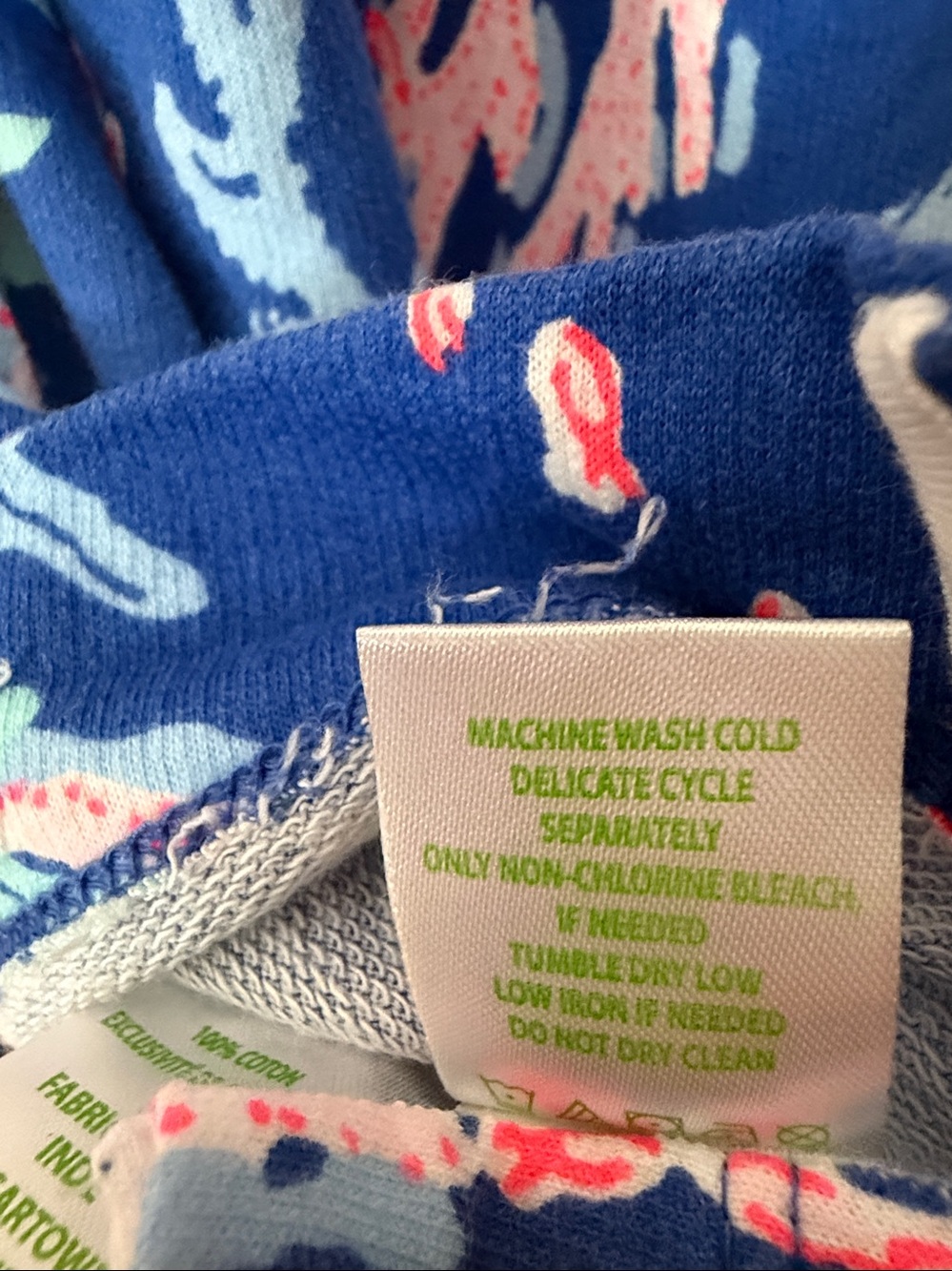 Lilly Pulitzer Hoodie in “ Swim On Over Borealis Blue” size Women’s XL - Picture 9 of 10